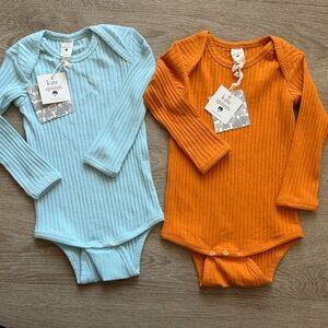 NWT Kate Quinn Organic Long Sleeve Bodysuits - Blue and Orange 18-24 months
